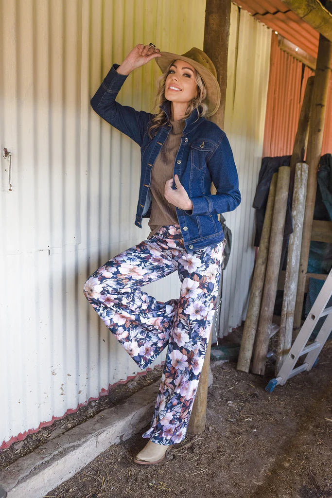 Aniela Loka Broek